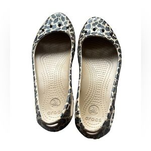 Crocs women kadee leopard print‎ slip on size 7
